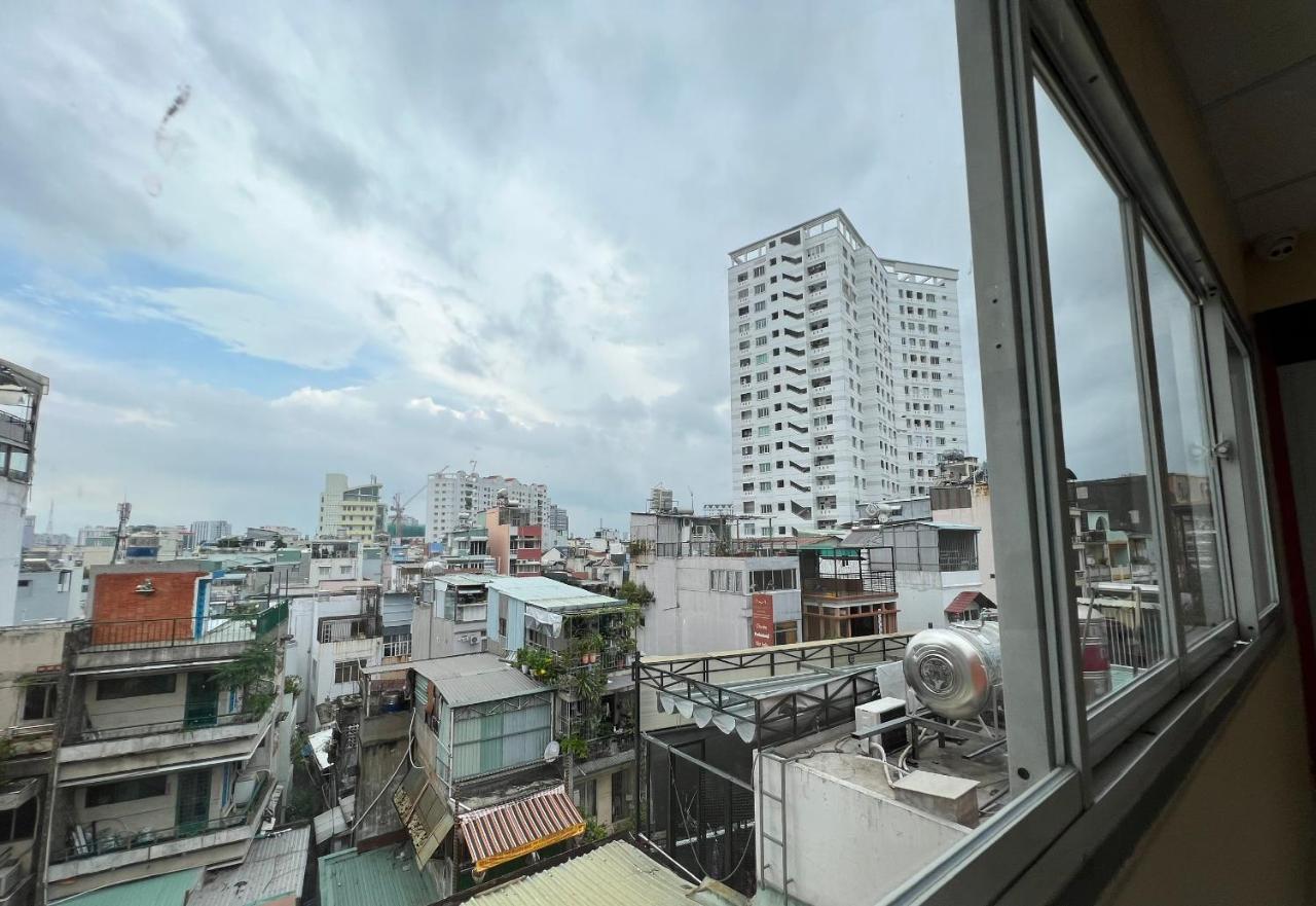 Meru Ho Chi Minh City Exterior photo